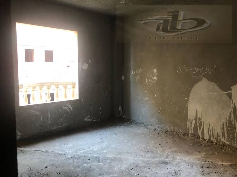 5 7b6a71bf-5a89-4e41-9406-4edc088b53d3. jpeg