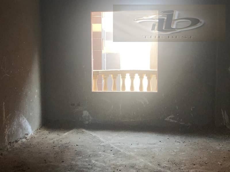 14 e4e5183b-4fbf-4b12-a931-288abb1c5a2f. jpeg