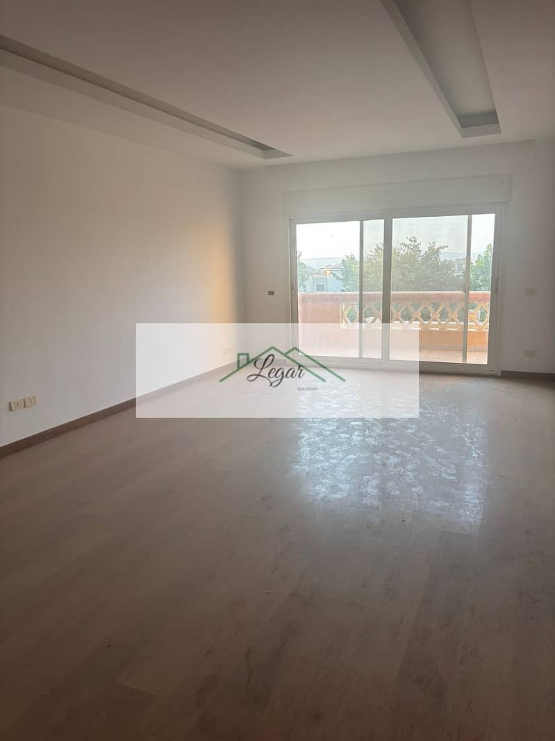 5 b53aa049-fafc-471c-b0fa-82142a28d5eb. jpg