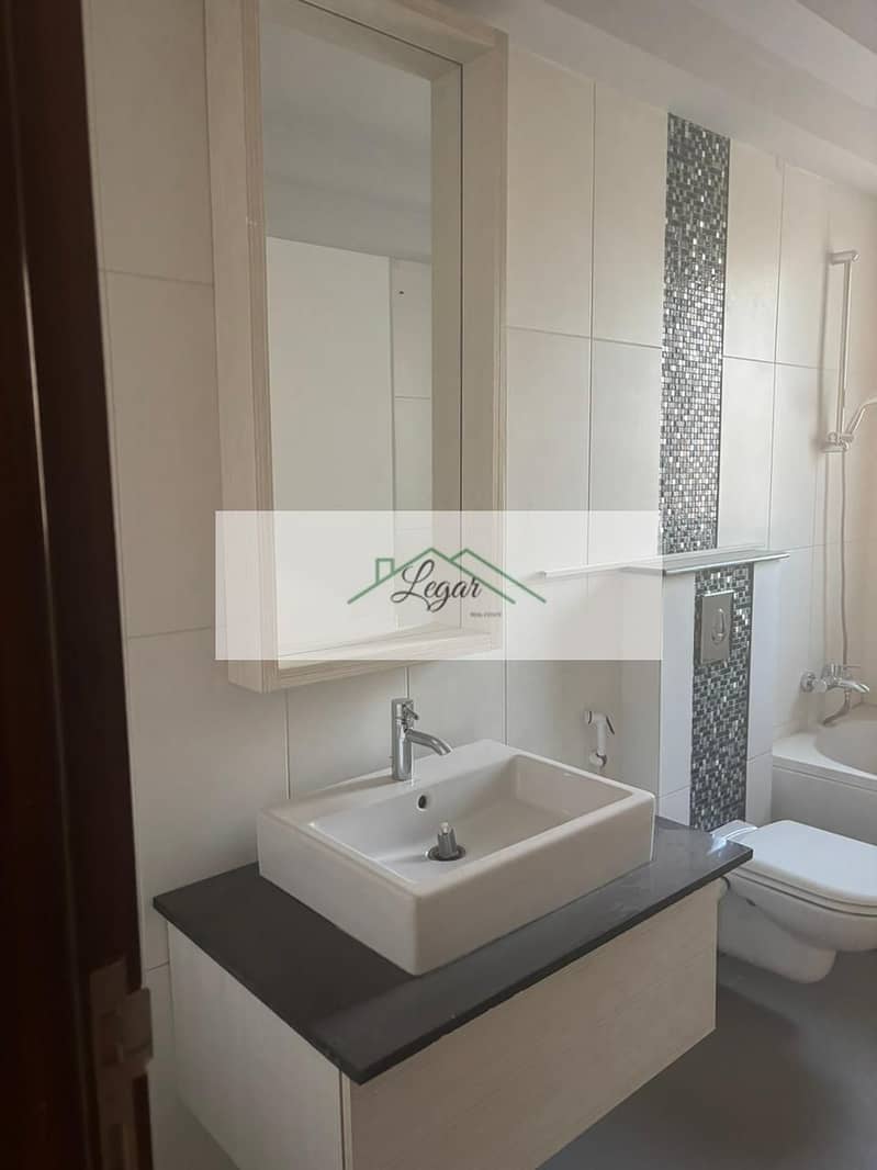 10 7fefce9c-e23c-41cb-a418-8b91131820f3. jpg