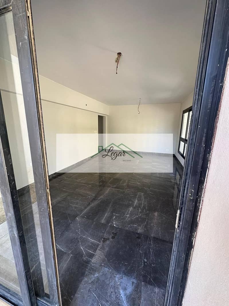 2 a4fdbfb2-70d1-44e8-9f42-7e288654e5b2. jpg