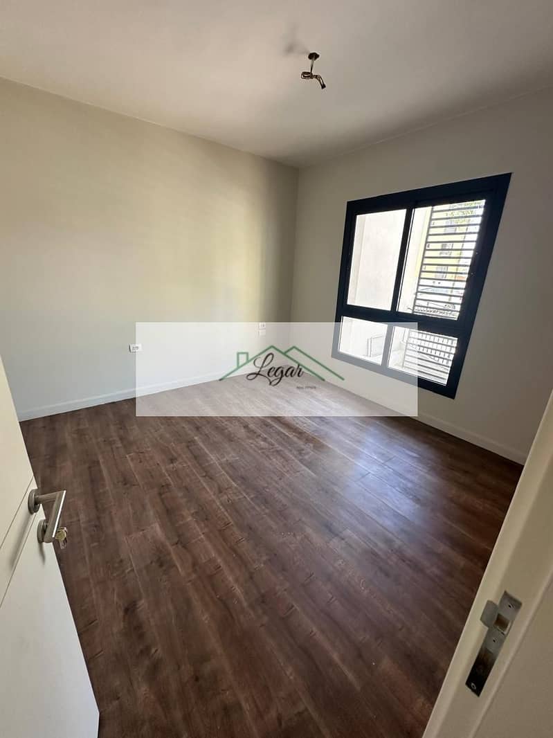 5 ac8f8535-11eb-4898-9e79-ead2b10a2d6d. jpg