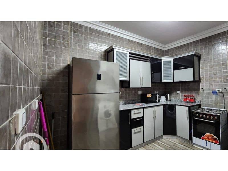 8 e413ecb6-b85d-476d-b799-41d97a39c7a1. jpg