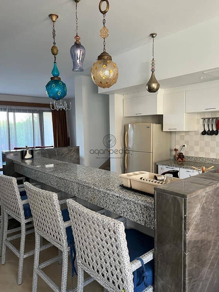 3 8b3a59ab-fb53-49fc-b359-33f780fb3e0d. jpg