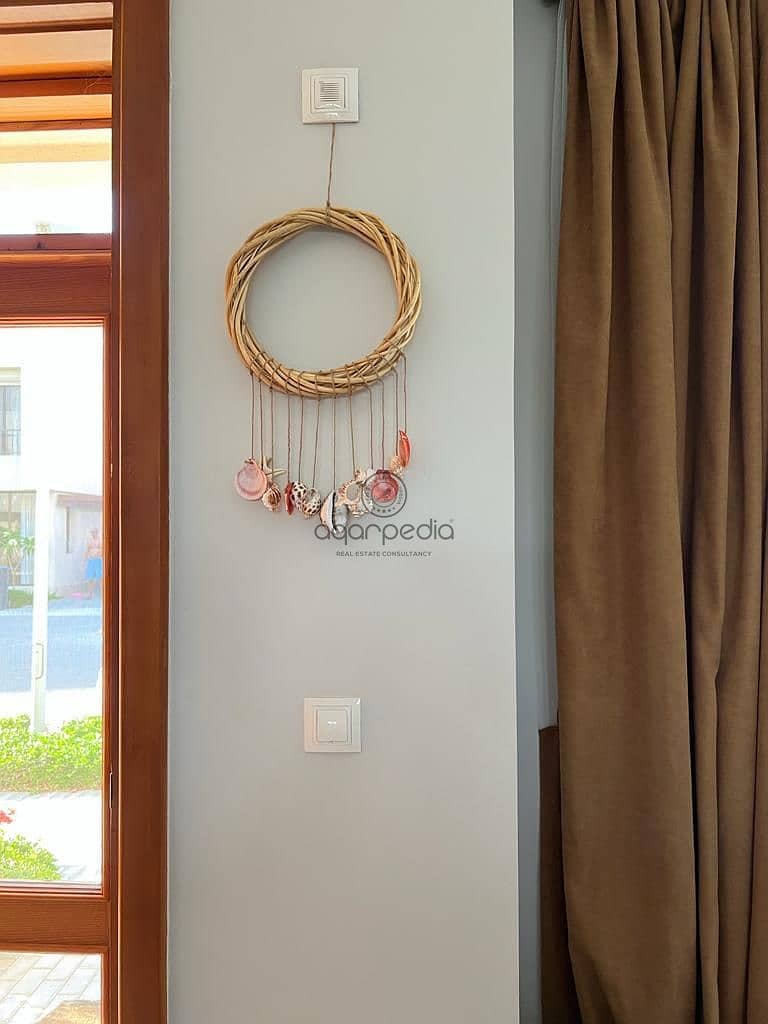 7 8473b083-f962-46ab-b5e6-c9cdce81ad12. jpg