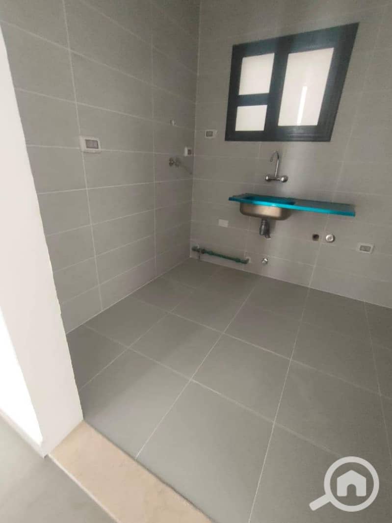 3 WhatsApp Image 2025-05-01 at 2.53. 41 PM (1). jpeg