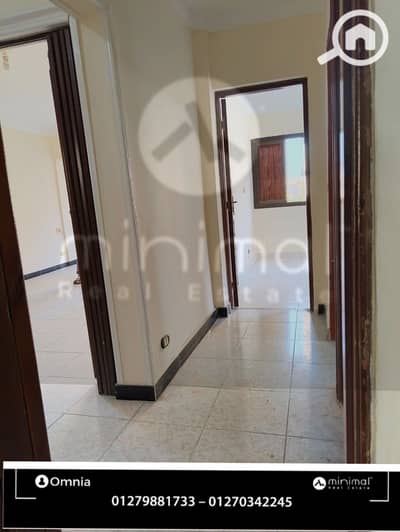 شقة 3 غرف نوم للايجار في سموحة، الإسكندرية - 5964. png