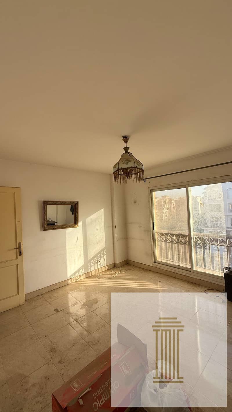 10 a6e472fb-c05f-4831-87b7-070ffc7f9789. jpeg