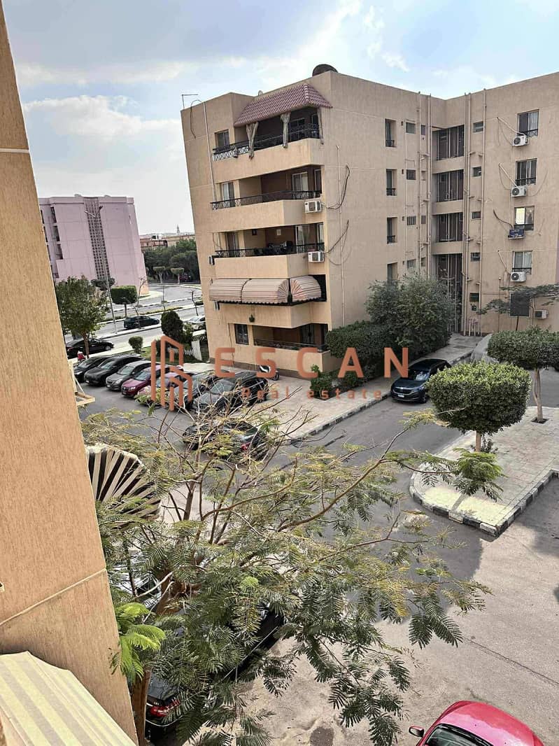 4 4b89410b-87f3-4ce9-8567-48514a0ceb65. jpeg