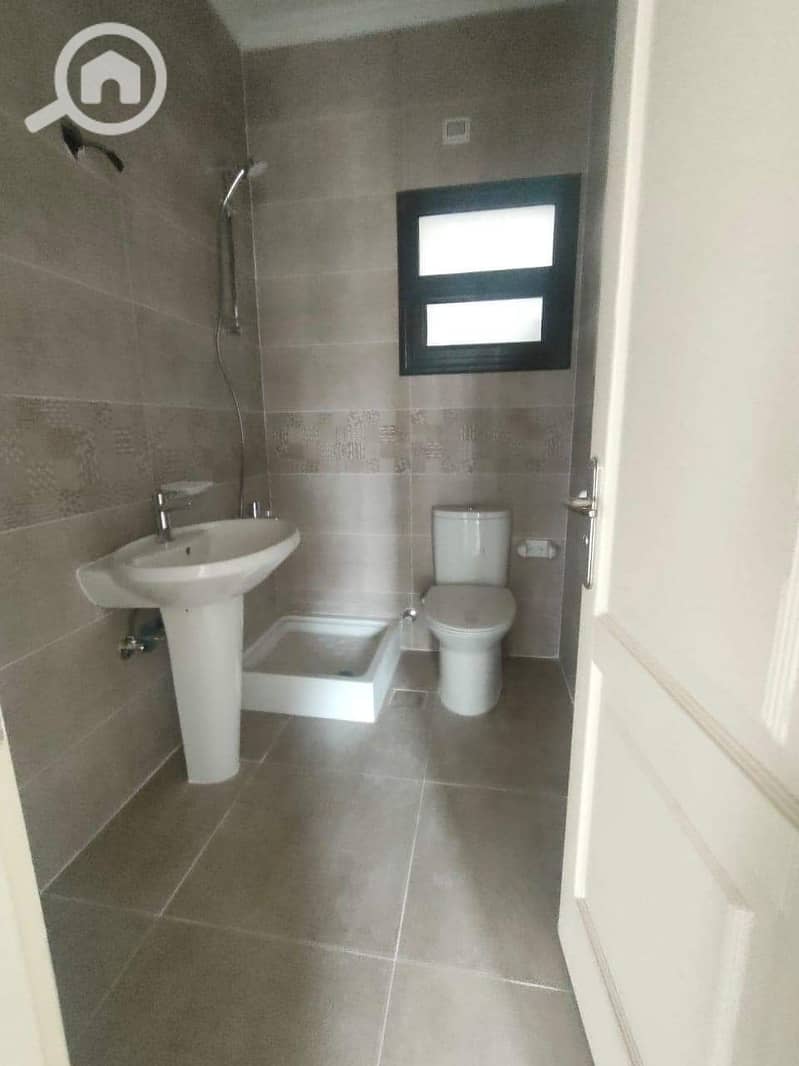 2 WhatsApp Image 2025-05-01 at 2.53. 40 PM (3). jpeg