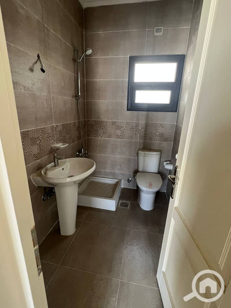 9 WhatsApp Image 2025-05-01 at 2.56. 33 PM (1). jpeg