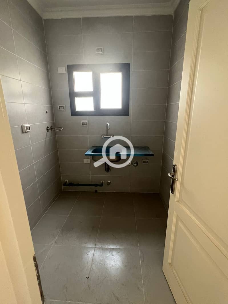 10 WhatsApp Image 2025-05-01 at 2.56. 33 PM (2). jpeg