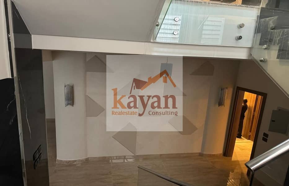 11 c458d771-7204-49e3-a4a6-cbddf23fc8ac. jpg