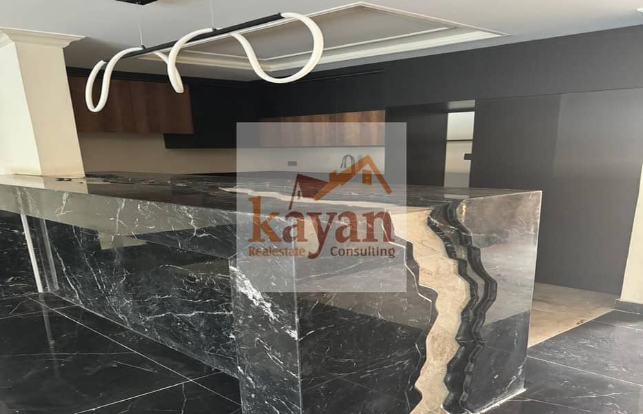 12 c4160b29-fc82-49a8-b495-b4bdb7082fb3. jpg