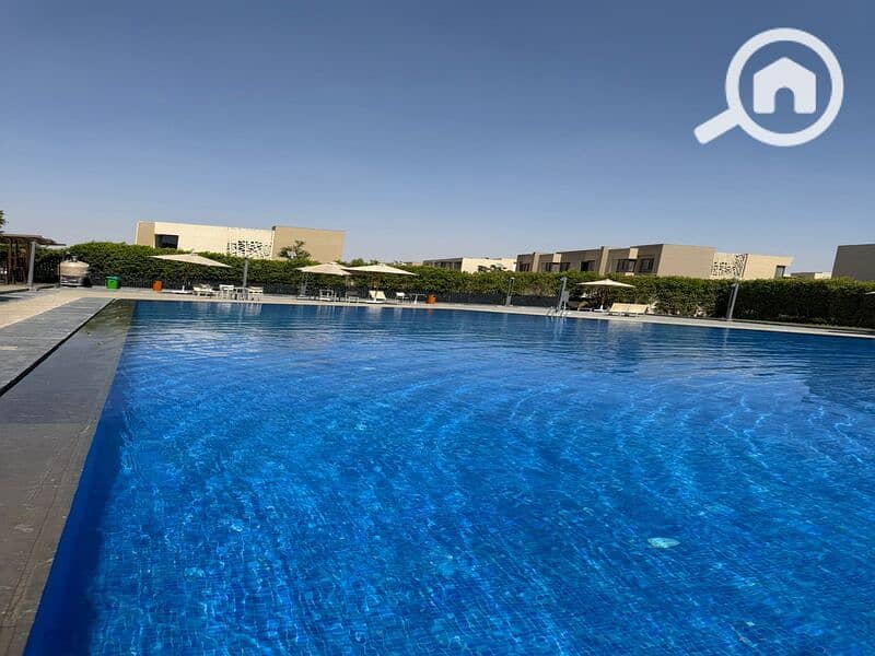 8 9959750d-d2b8-4767-8d78-747a7d8ebf7f. jpg