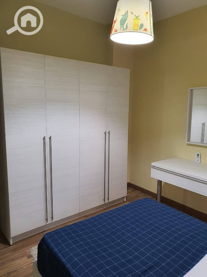 8 f50ad52c-6c66-4be3-8e04-f7aef32217f3. jpeg