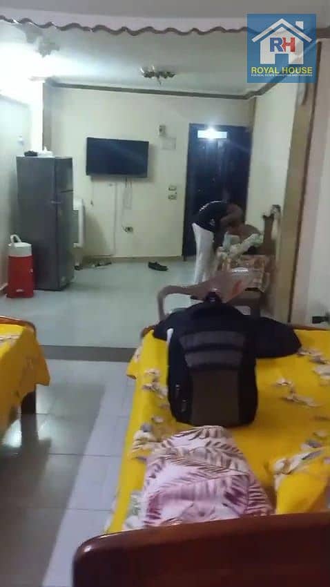 2 f2180ae0-563e-4a35-9b03-1bb30cfc12af. jpg