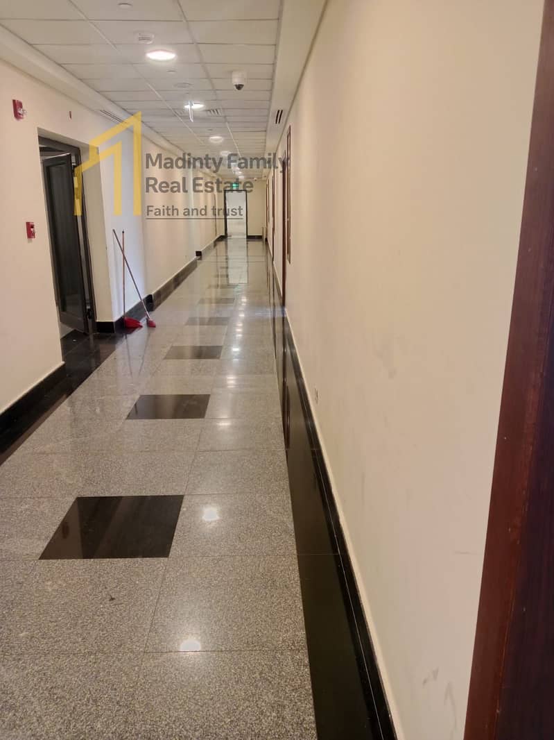 2 04dcd096-2cf7-45fe-b5e0-866f7ed6565d. jpg