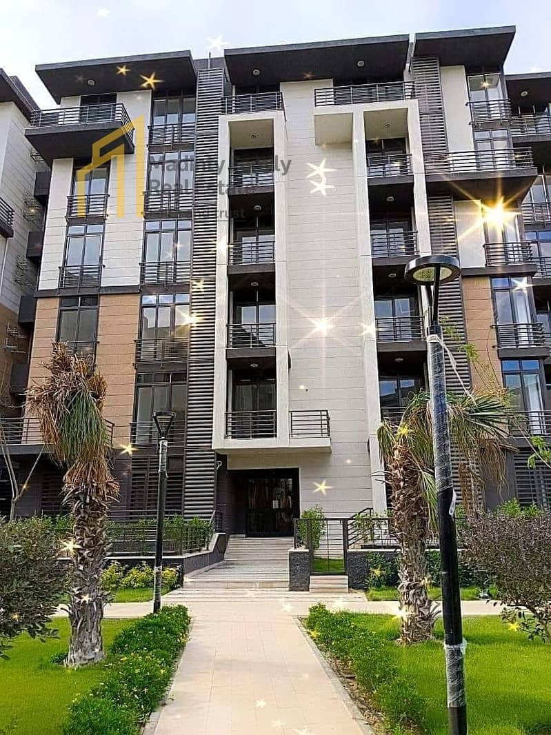 4 d4fdefbd-8007-4a96-b568-431808b2d618. jpg