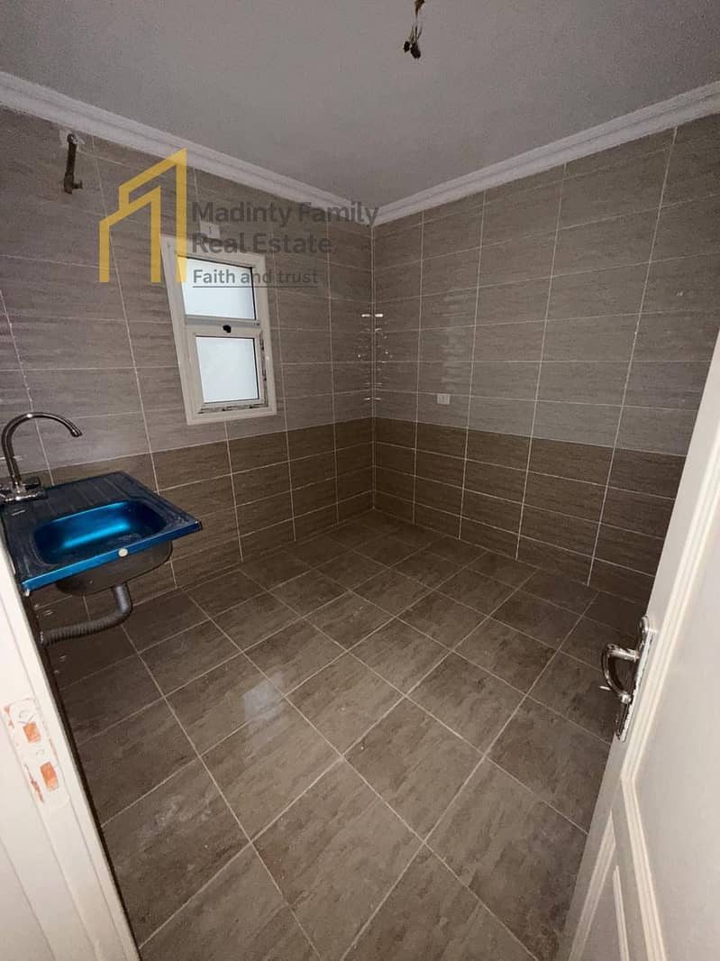 4 584926644_1557906935286616_114357745449770879_n. jpg