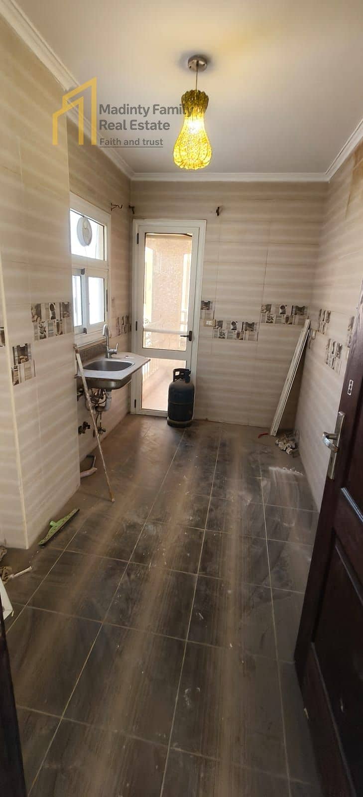 7 be0acd87-a62f-400f-9bfa-d405f52ec076. jpg