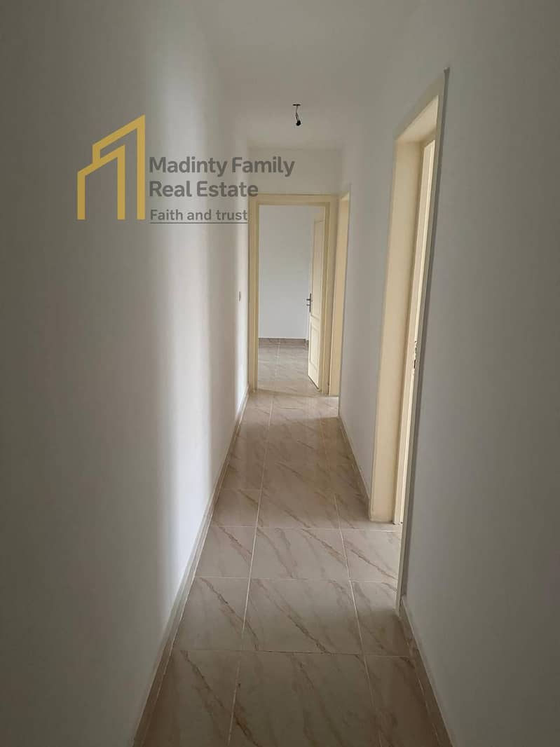 8 586526891_1557907105286599_6063935814784821722_n. jpg