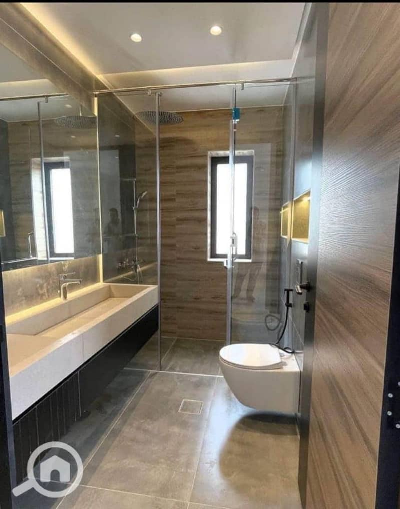 7 489155686_122201075270056220_8545704398867647365_n. jpg