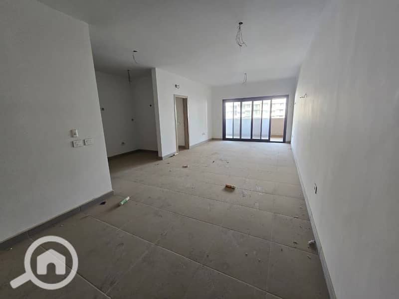 4 8e2ec039-8d9a-4067-b997-90a61c19733c. jpeg