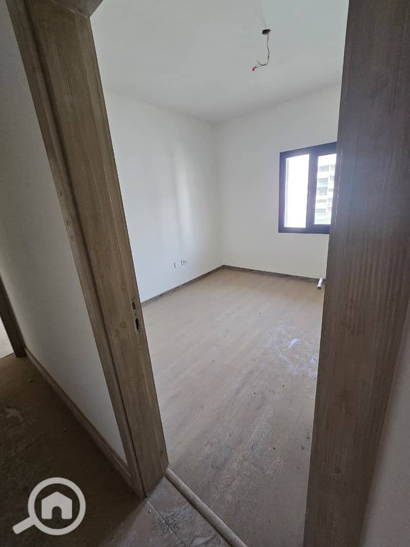 13 a07bfeef-2c18-4ced-995f-9a869a8f1225. jpeg