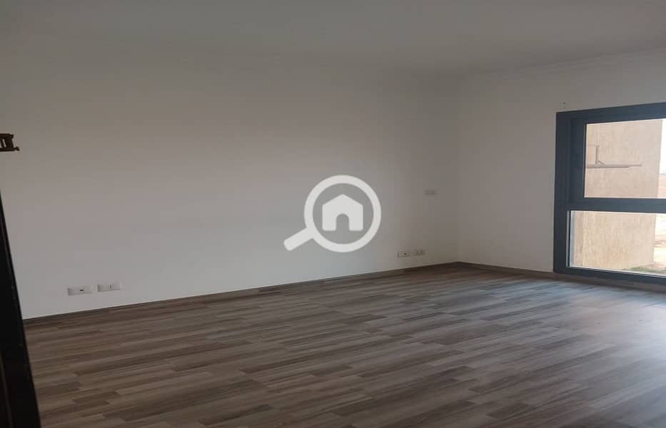 7 b264486b-e233-4da9-9786-94d9b867a999. jpg