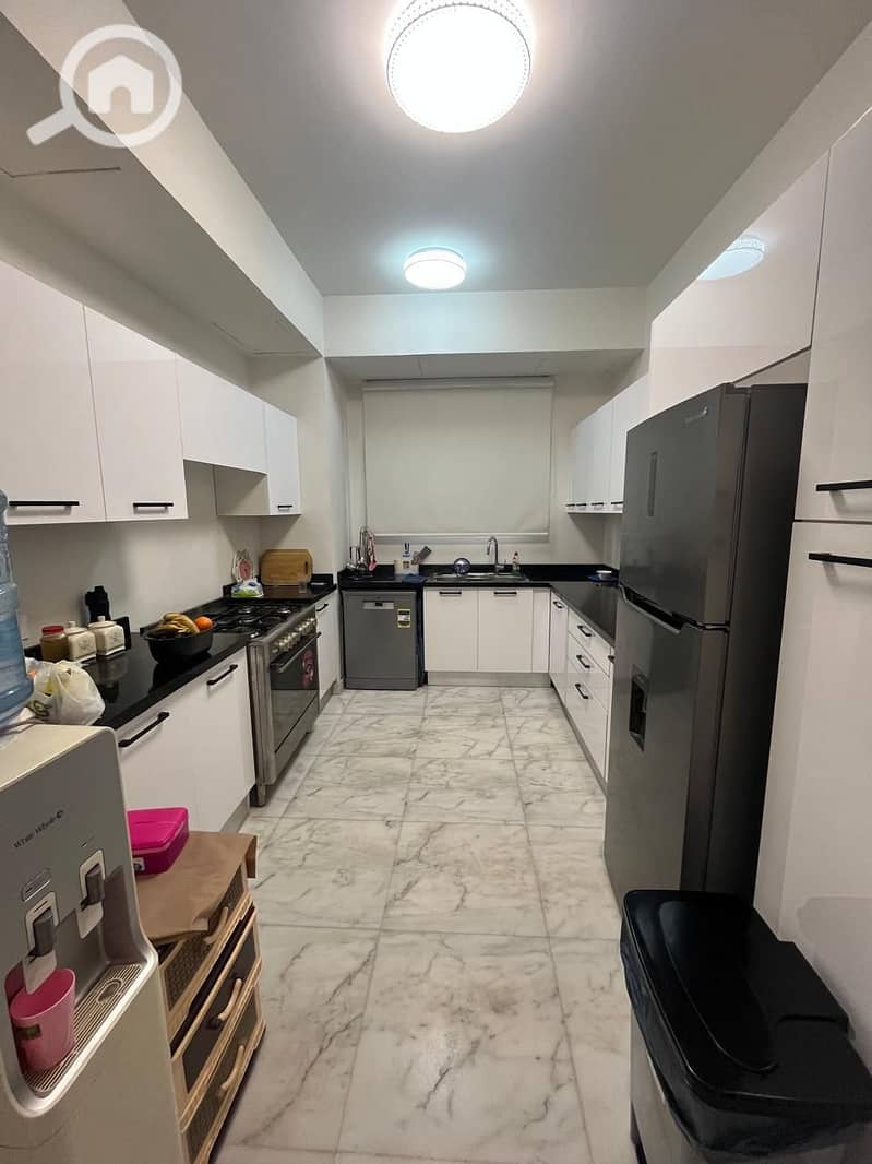 3 6d593cf7-c190-4aa1-b4ec-f23ccd308e18. jpeg