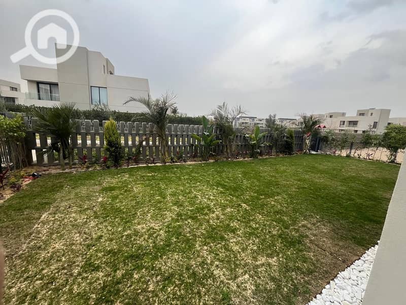 8 c51def31-24aa-47b3-97f4-5c15912f9378. jpeg