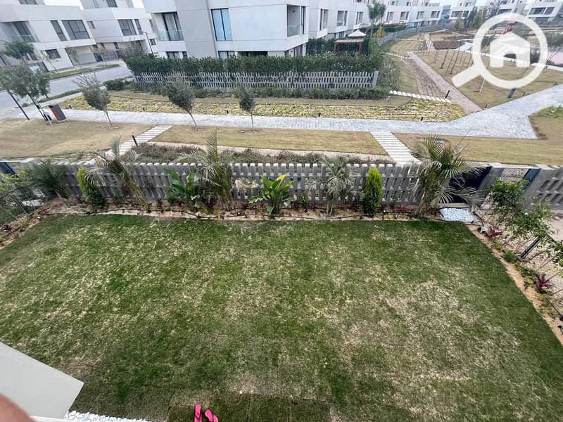 12 5385ee41-cd03-4366-ad9b-91536db55ee4. jpeg