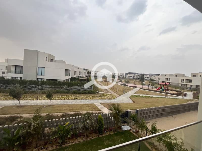 13 811302d3-c38e-4e4a-989d-89648dfe4550. jpeg