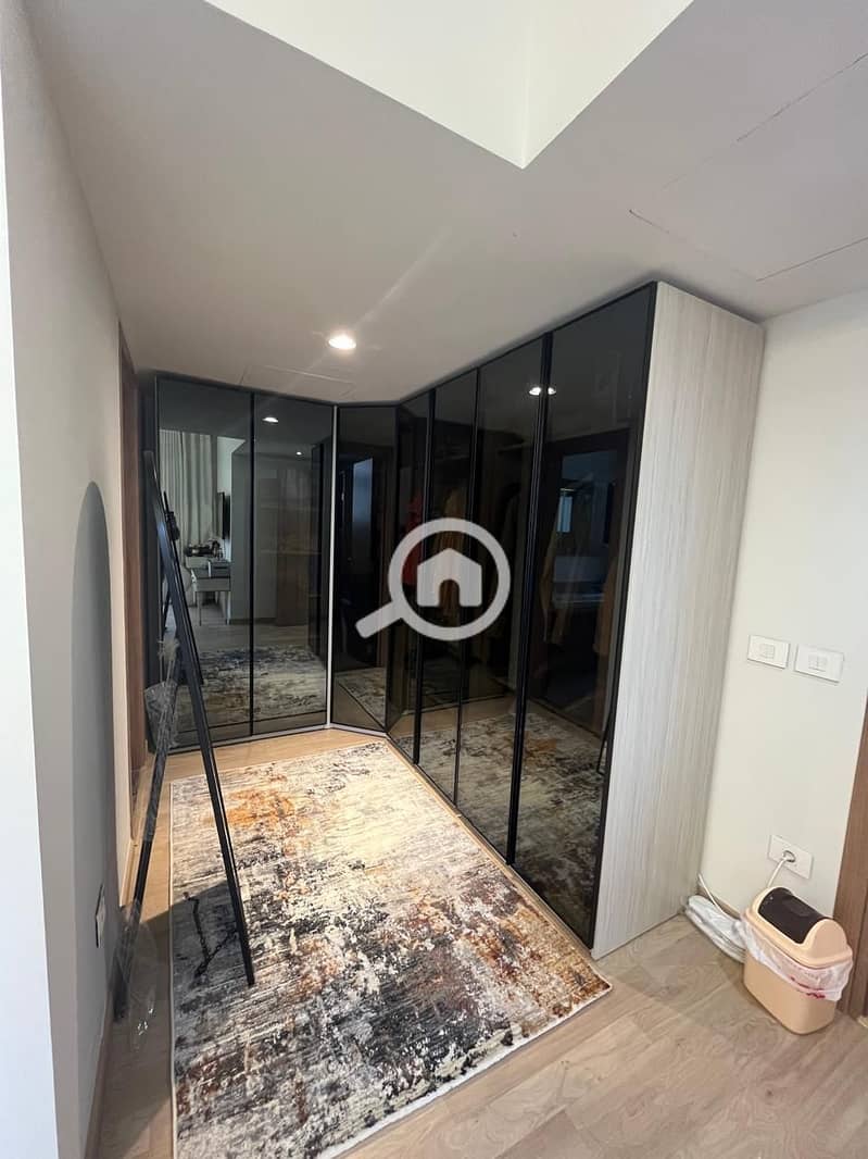 21 979d555e-f898-400e-80b1-6260fe8ade82. jpeg