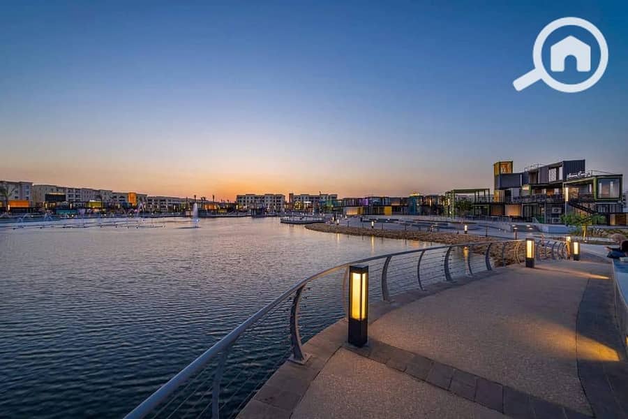 8 14767cf7-79e0-4da8-8641-52ceb62e3e20. jpg