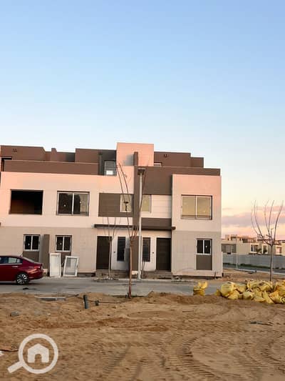 فیلا 5 غرف نوم للبيع في القاهرة الجديدة، القاهرة - WhatsApp Image 2026-01-11 at 11.01. 17 (1). jpeg