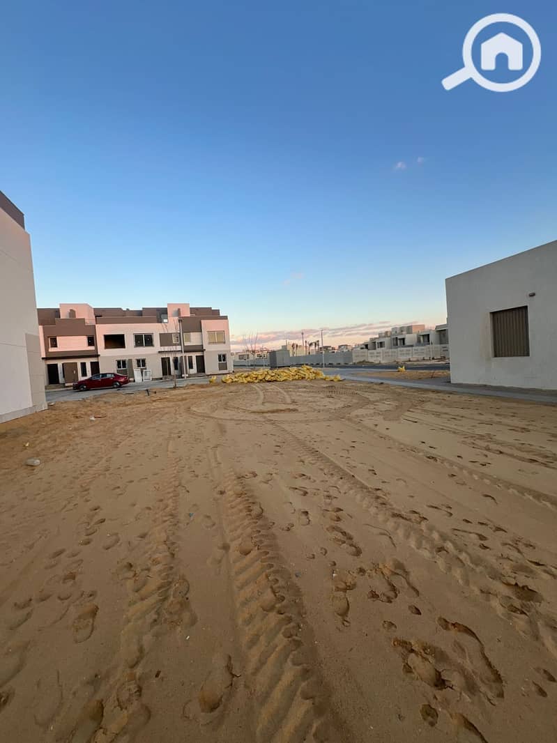 4 WhatsApp Image 2026-01-11 at 11.01. 16. jpeg