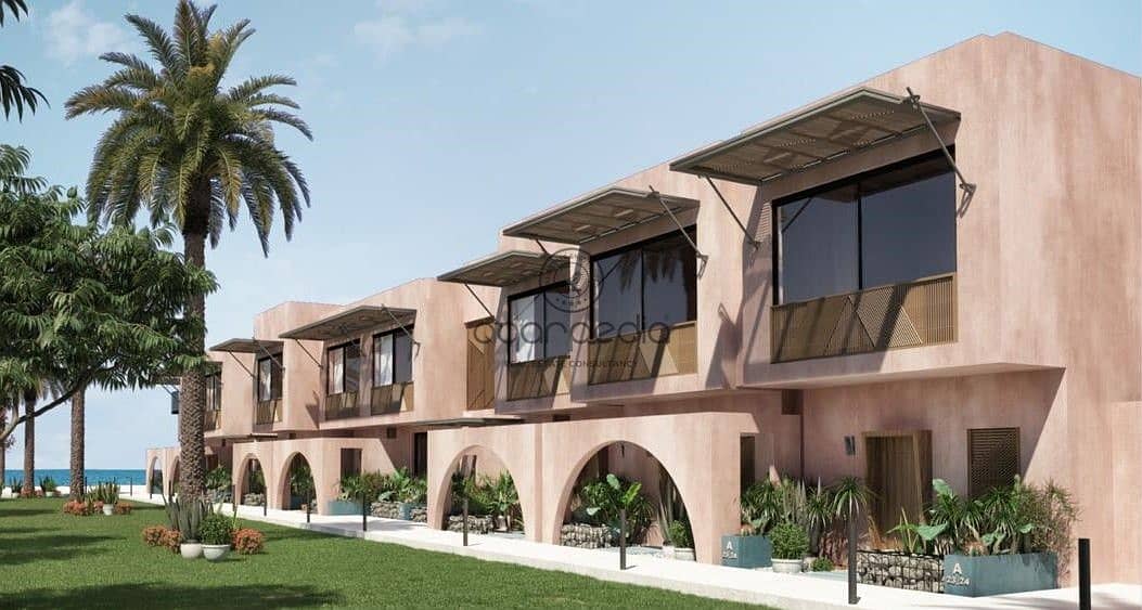 12 ec45TvKSufkMCLPJcnUtwZZse36sms. jpg