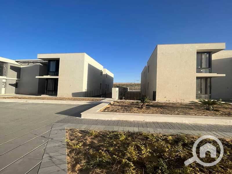 8 48b5f0cc-a213-48af-b5c1-311331ec0153. jpg