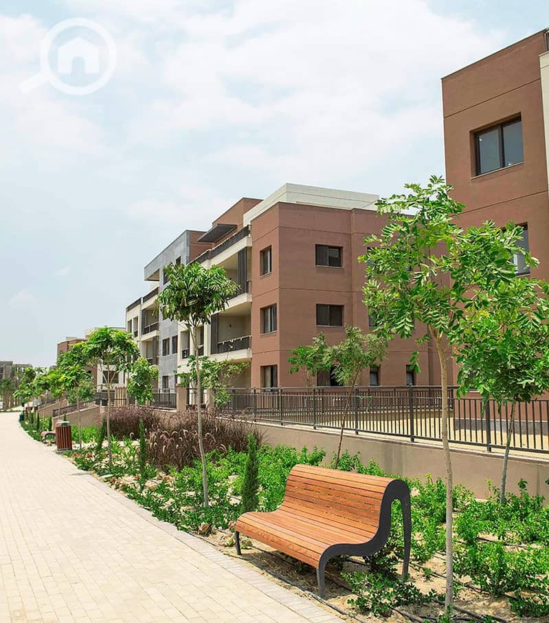 5 6cfe730c-9717-42fb-a96c-097a9c20b7b1. jpg