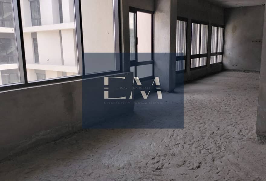 4 73e00cfe-5864-4e88-82da-b2d91b27e410. jpg