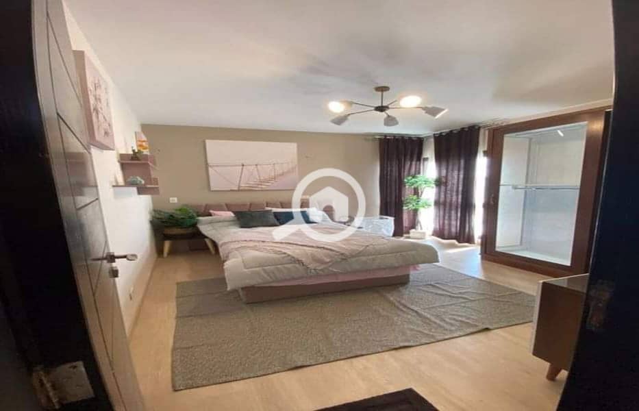 20 0276fd35-c34b-4a1c-aa0a-f95234459473. jpg