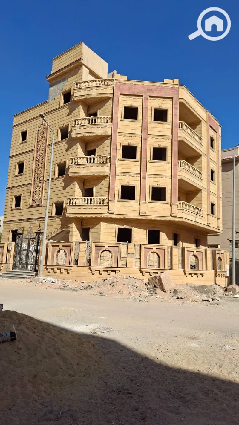 4 9900996c-1293-443c-a907-586573b9fc97. jpg