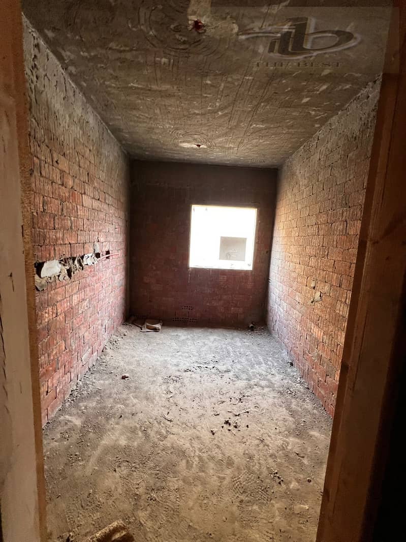 4 9fb7da7f-80f5-445e-accd-1b45bbe1e04b. jpeg