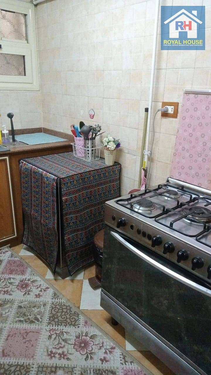 12 35441d4b-9a93-4335-b9d8-8a1713c06316. jpg