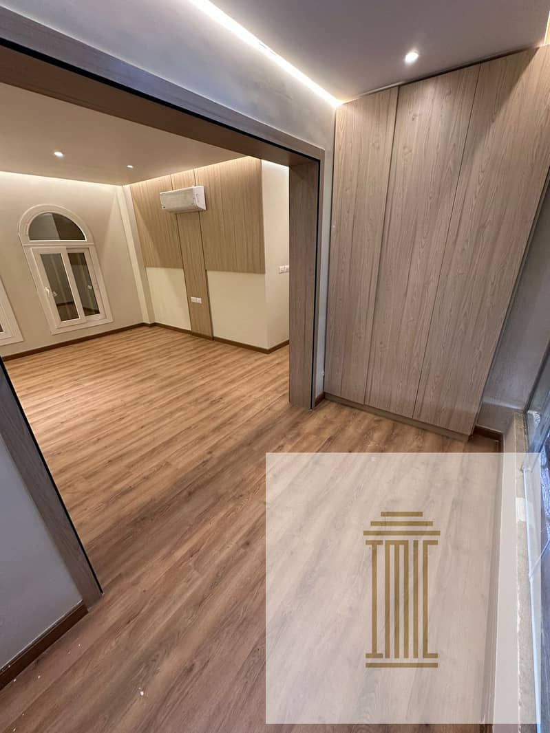 10 118eb30b-8d77-4869-8579-faac6b68a59d. jpeg