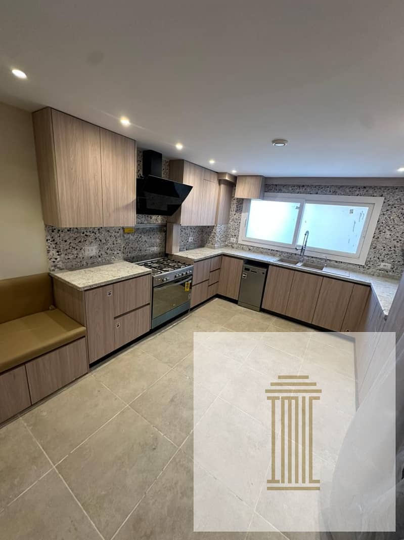 11 1081daef-0330-4e5c-b7c9-20e6095accff. jpeg