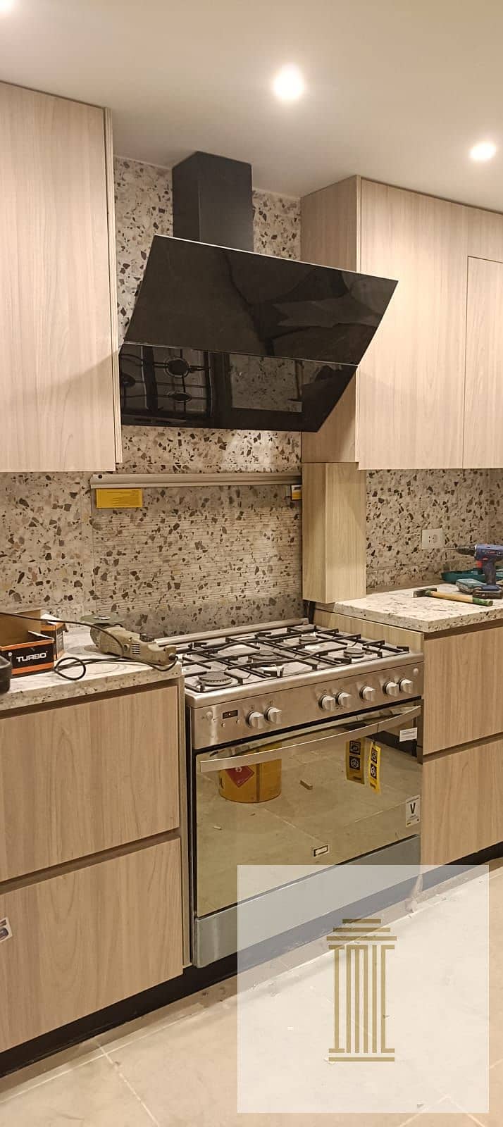 13 43728e84-b8aa-4b27-9476-192dd5974f80. jpeg