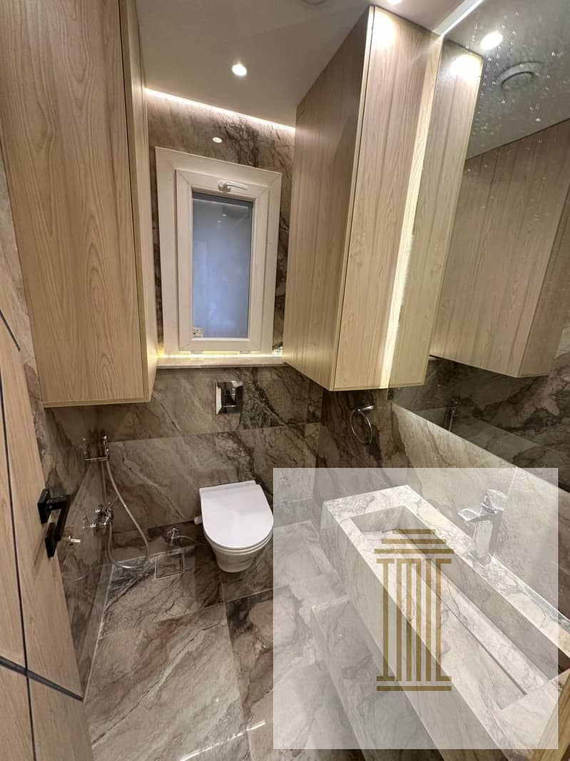 22 ebc34bf5-33fd-4763-91e3-ca83c22d4904. jpeg